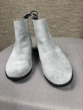 Vionic Roseland Boots Womens Size 8.5 Gray Suede Ankle Block Heel Booties Zip
